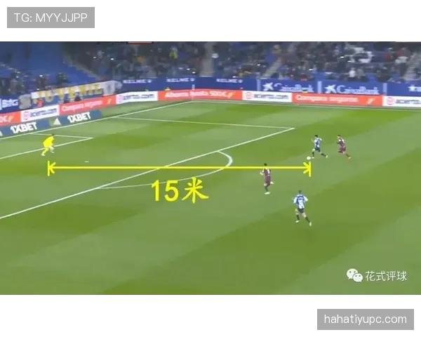 回传规则：门将接队友故意回传时不得用手触球的判定标准
